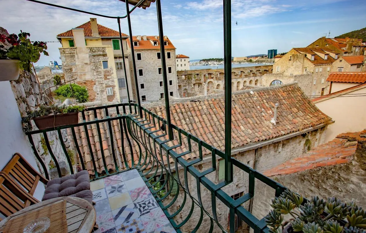 The Heart Of Palace Apartment Split Croatia